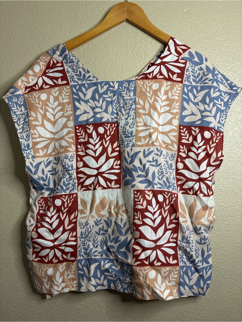 Sigrid Olsen Top Large 100% Linen Boxy Patchwork Print V Back Button Back Resort